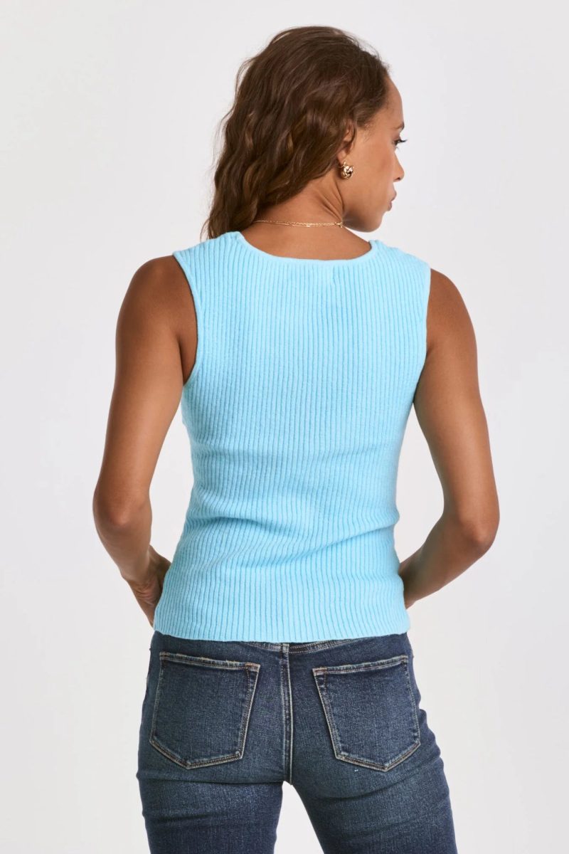 Neomi Decolleté Neck Tank - Image 4