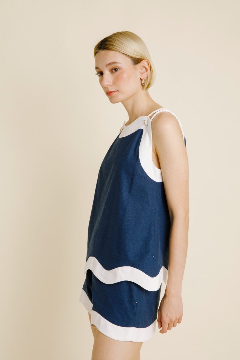Wave Hem Top - Image 2